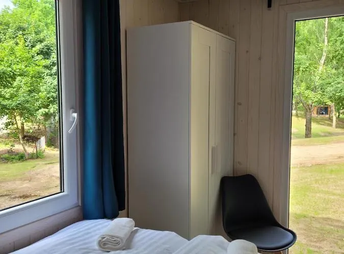 Przystań Narie * Kretowiny